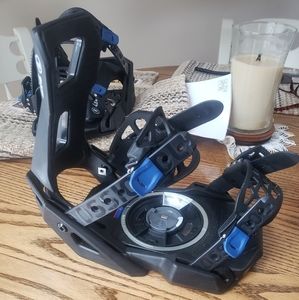 BRAND NEW! Rossignol S/M bindings